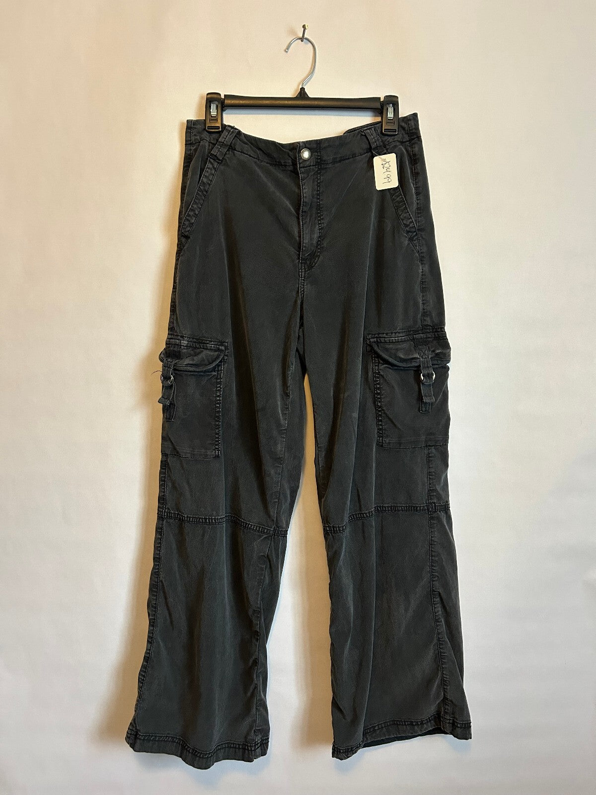 American Eagle Black Cargo Pants 10